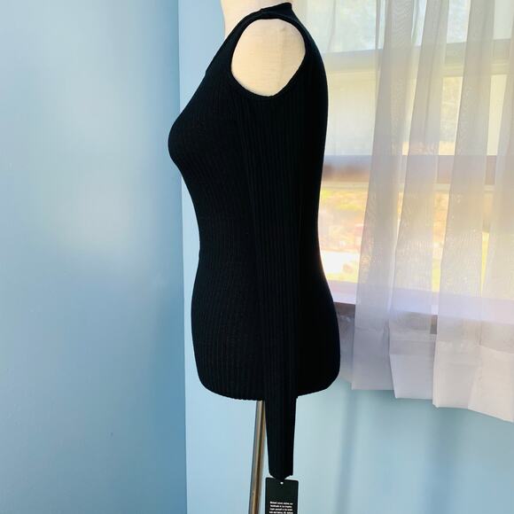 NWT Michael Lauren x REVOLVE Ribbed Cold Shoulder Top in Black Size XS - Picture 2 of 7